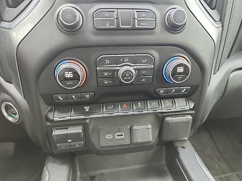 Used 2020 Chevrolet Silverado 3500 LTZ w/ LTZ Convenience Package AWD/4WD image 25