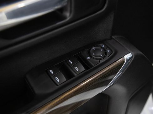 Used 2021 Chevrolet Silverado 1500 LT AWD/4WD image 21