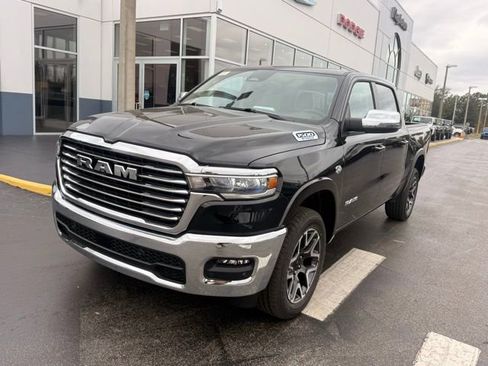New 2026 RAM 1500 Laramie AWD/4WD image 4