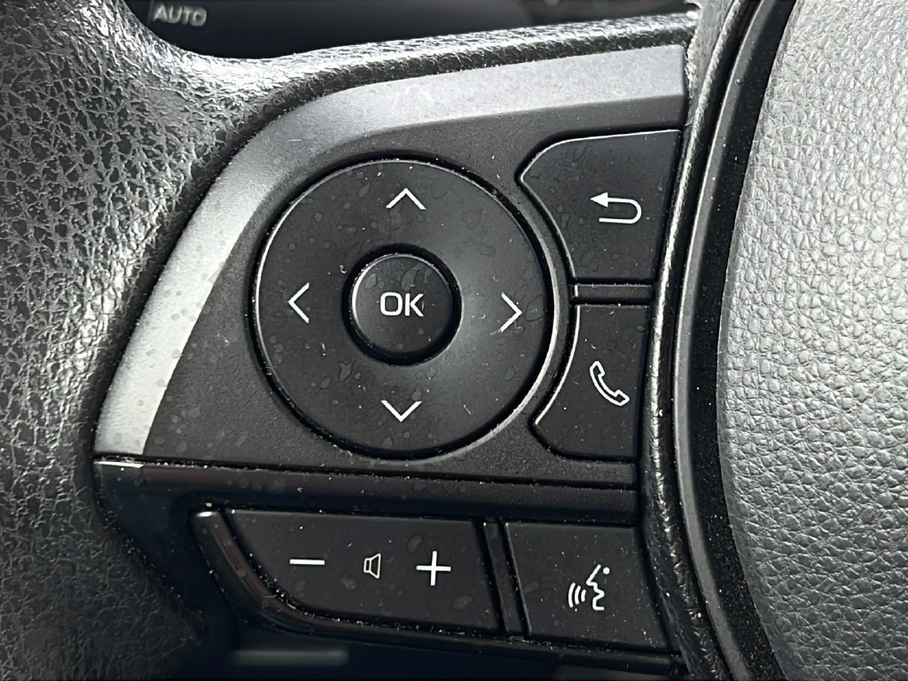 Used 2024 Toyota Corolla LE FWD image 18