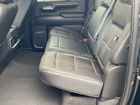 Used 2022 Chevrolet Silverado 1500 High Country w/ Technology Package image 24