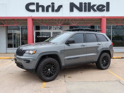Used 2020 Jeep Grand Cherokee Laredo