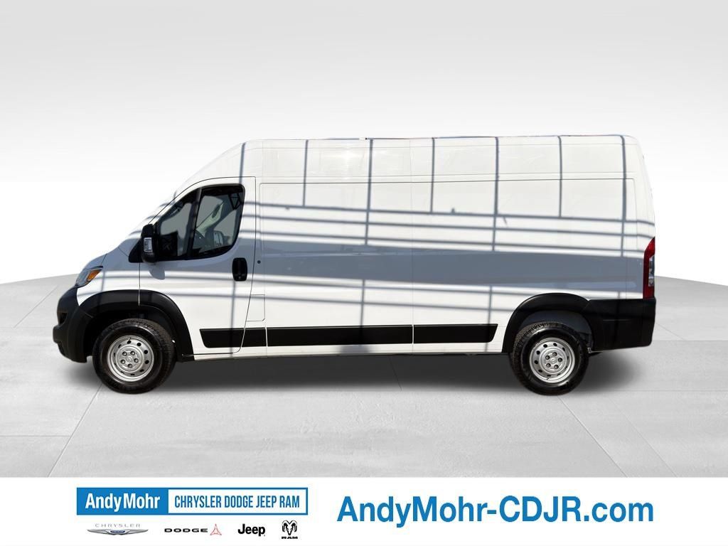 Used 2024 RAM ProMaster 2500 w/ Convenience Group FWD image 4