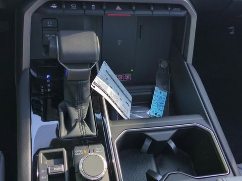 New 2026 Toyota Tundra Limited AWD/4WD image 24