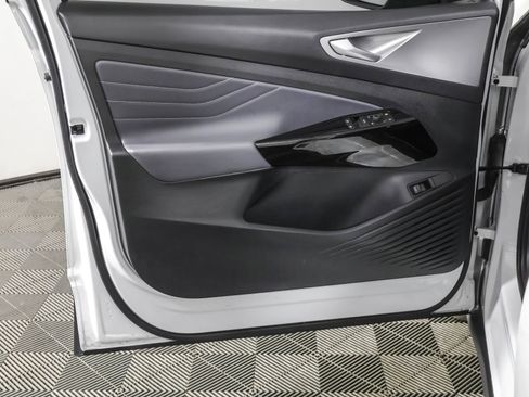 Used 2023 Volkswagen ID.4 Pro S Plus image 34