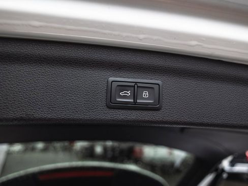 Used 2023 Audi Q3 2.0T Premium image 41