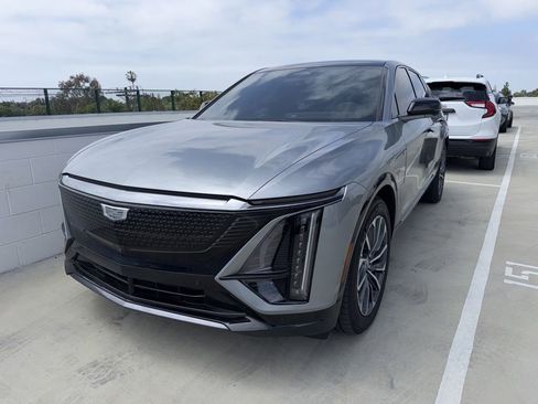 Used 2024 Cadillac Lyriq Sport RWD image 2
