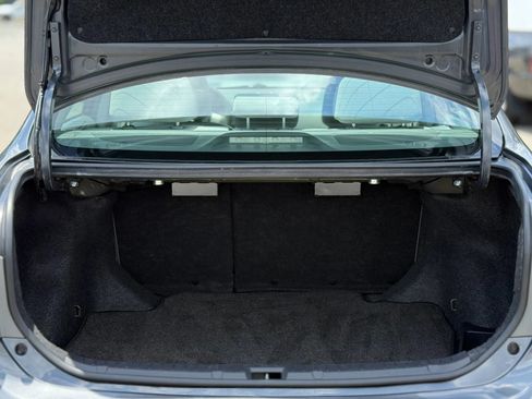 Used 2010 Toyota Corolla LE FWD image 27