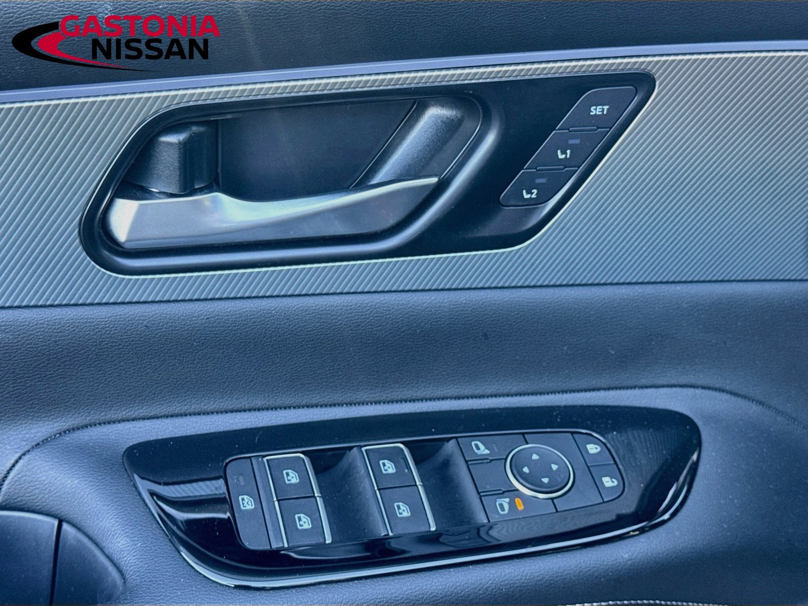 Used 2025 Nissan Murano SL AWD/4WD image 22