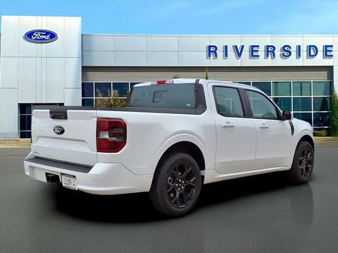 New 2025 Ford Maverick Lobo image 6