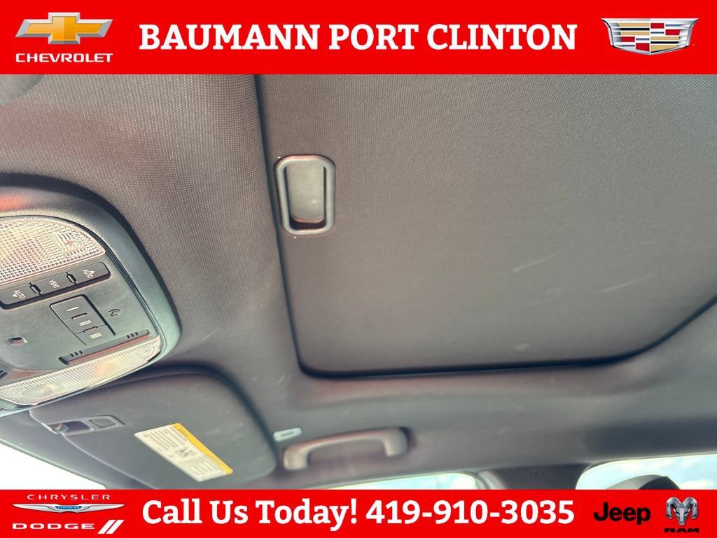 Used 2021 Dodge Durango R/T w/ Blacktop Package AWD/4WD image 22