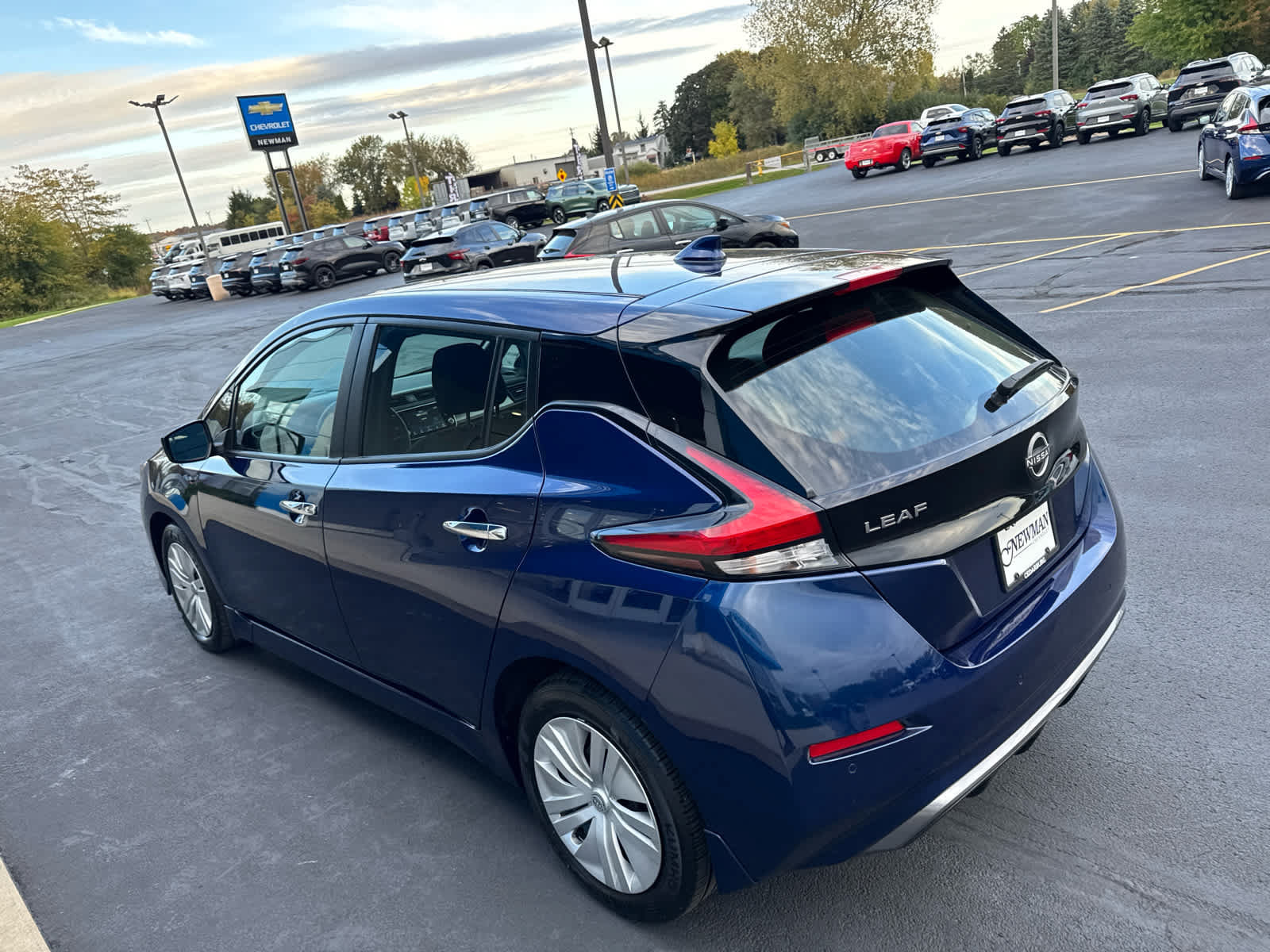 Used 2025 Nissan Leaf S FWD image 9