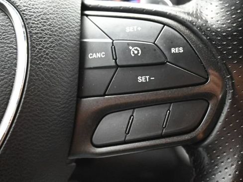 Used 2022 Dodge Charger R/T w/ Blacktop Package RWD image 31