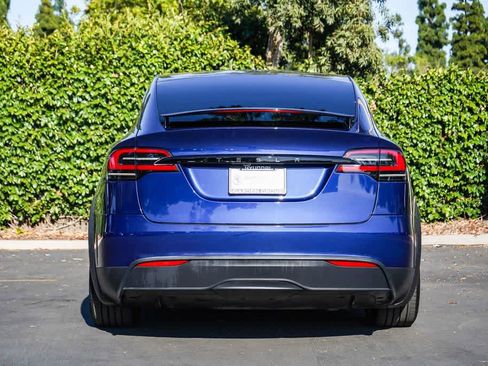 Used 2023 Tesla Model X AWD/4WD image 5