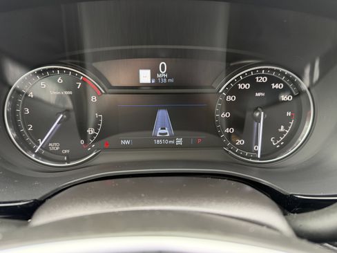 Used 2025 Cadillac XT5 Premium Luxury AWD/4WD image 7