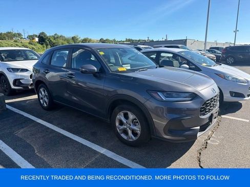Used 2024 Honda HR-V LX image 1