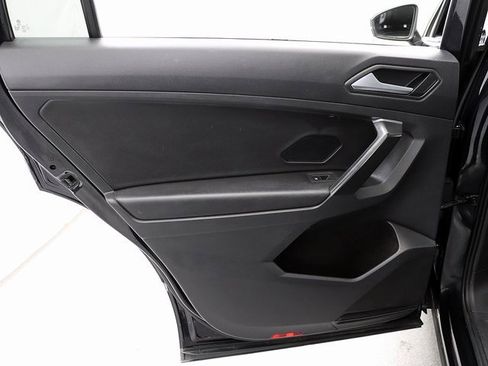 Used 2021 Volkswagen Tiguan SE R-Line image 25