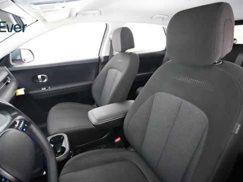 Used 2024 Hyundai Ioniq 5 SEL RWD image 4