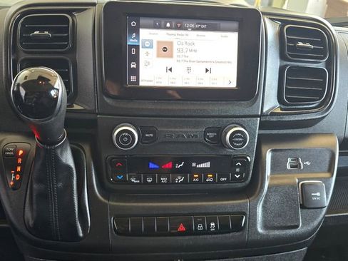 Used 2023 RAM ProMaster 2500 FWD image 12