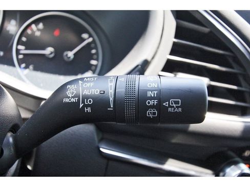 Certified 2025 MAZDA MAZDA3 Carbon AWD/4WD image 19