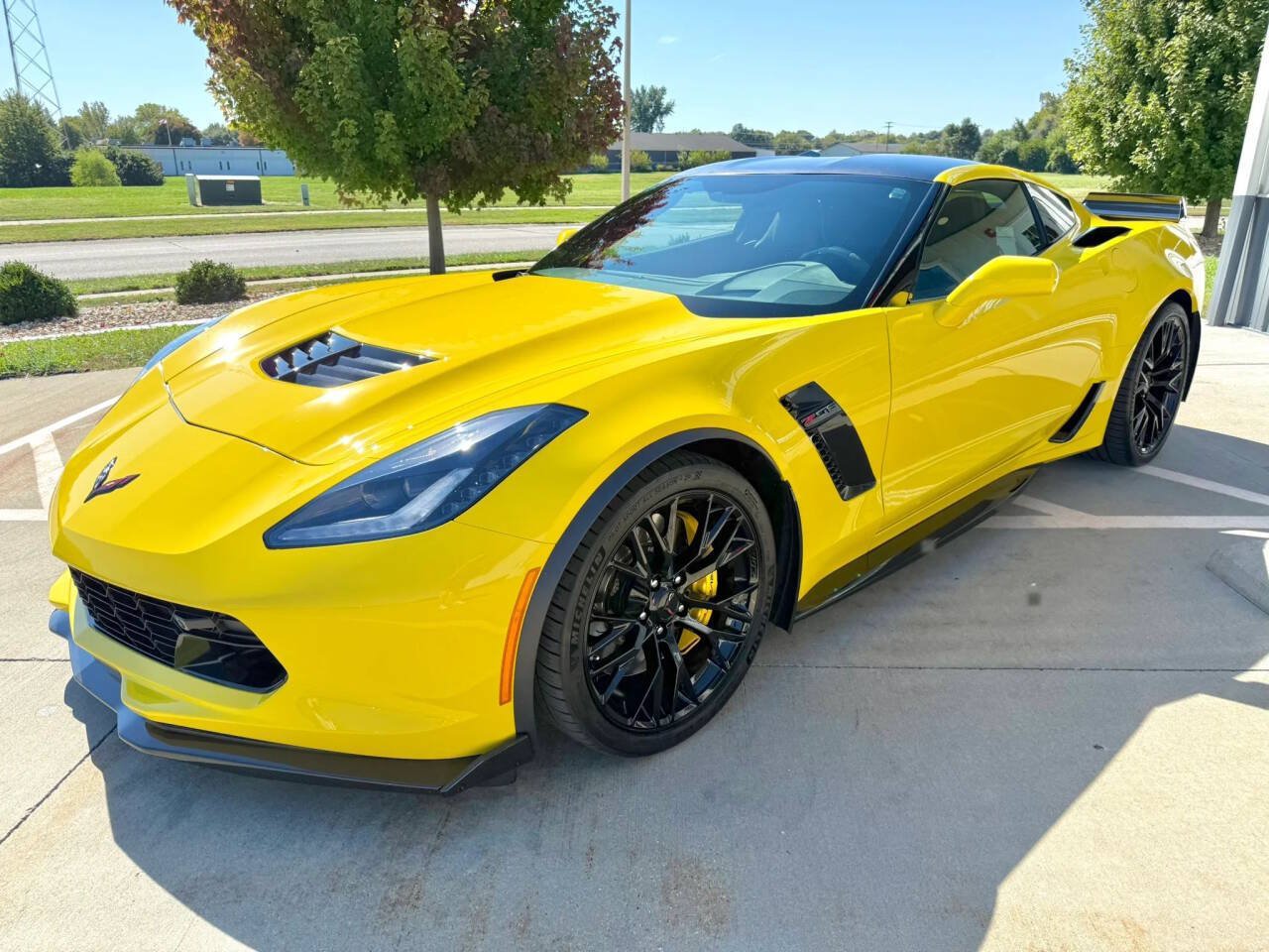Used 2018 Chevrolet Corvette Z06 RWD image 4