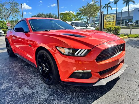 Used 2016 Ford Mustang GT Premium RWD image 2