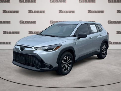 Used 2024 Toyota Corolla Cross AWD Hybrid image 1