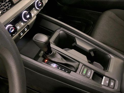 Used 2025 Honda Accord SE image 17