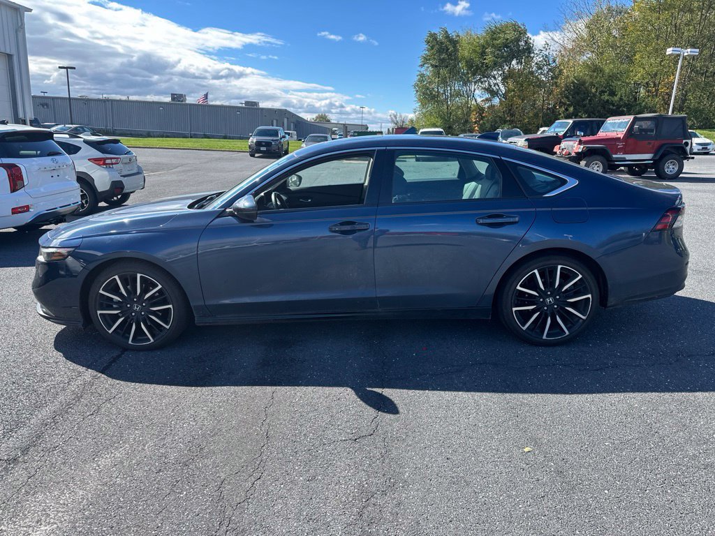Used 2024 Honda Accord Touring image 6