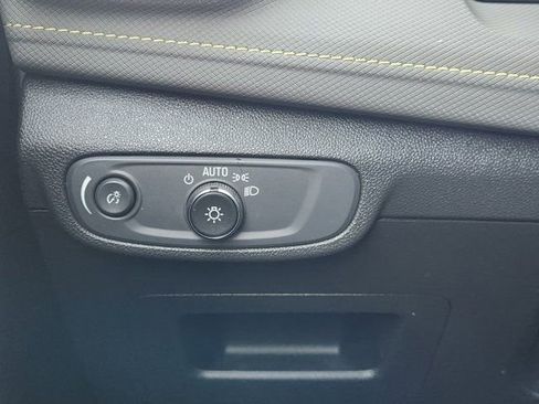 Used 2024 Chevrolet TrailBlazer ACTIV w/ Driver Confidence Package image 25