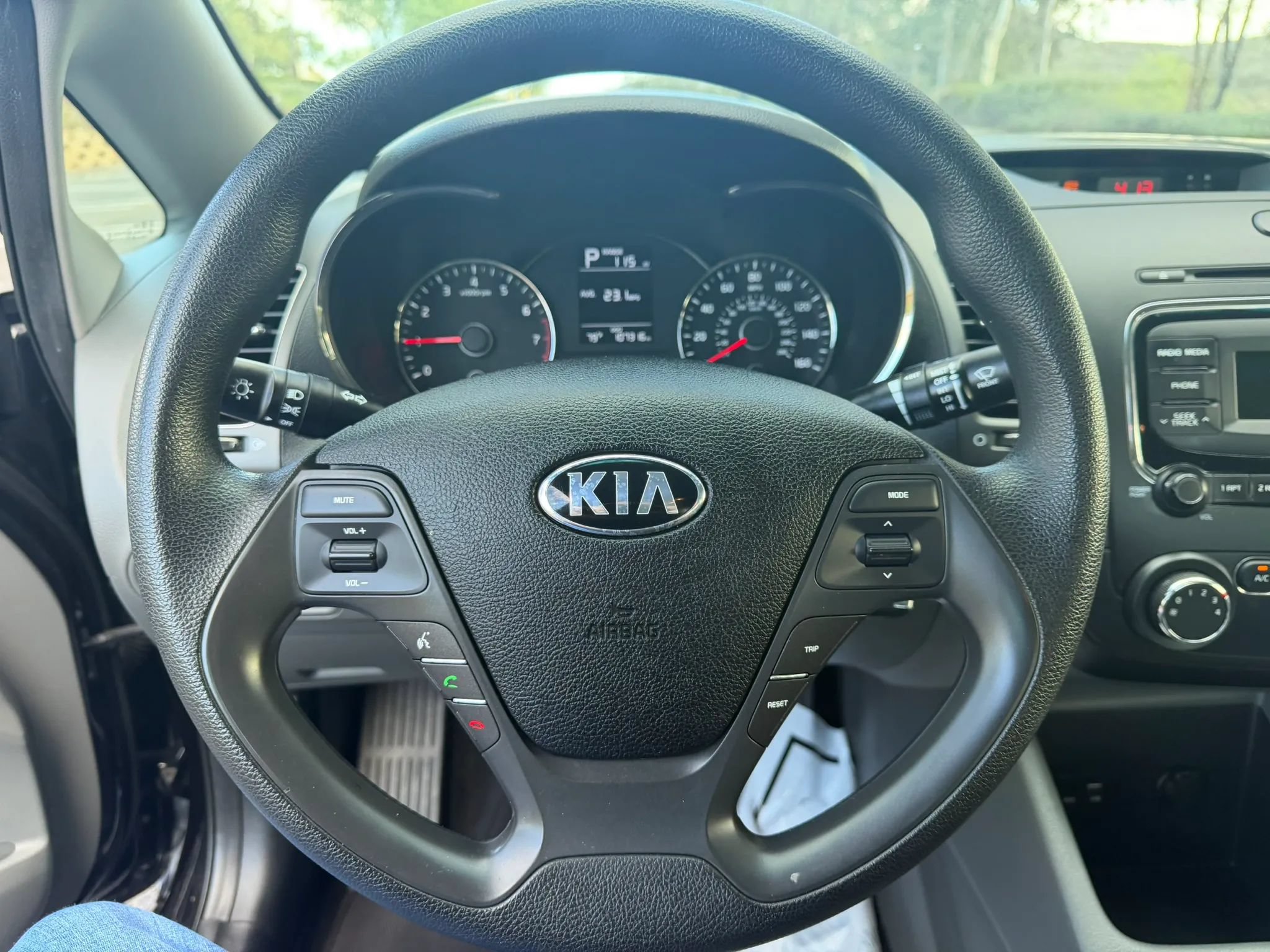 Used 2017 Kia Forte LX FWD image 14