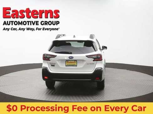 Used 2024 Subaru Outback Premium AWD/4WD image 37
