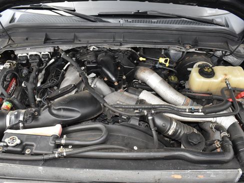 Used 2015 Ford F350 Platinum w/ Platinum Package image 35