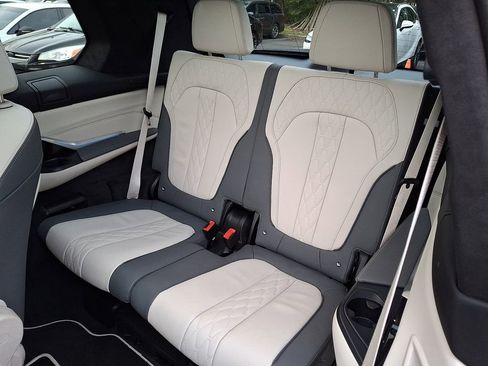 Used 2024 BMW X7 M60i w/ Executive Package AWD/4WD image 9