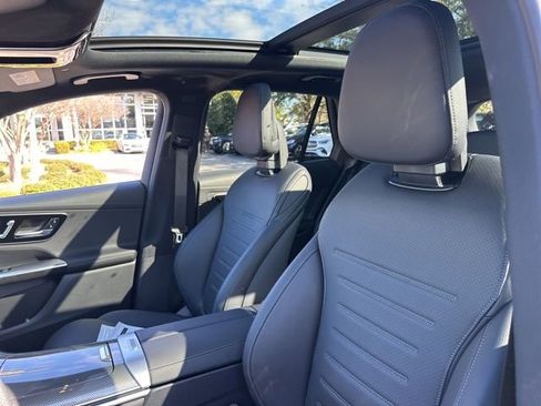 Used 2026 Mercedes-Benz GLC 300 image 13