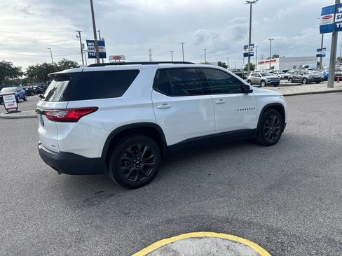 Certified 2021 Chevrolet Traverse RS w/ LPO, Cargo Package FWD image 5