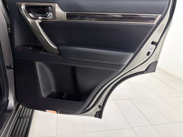 Used 2021 Lexus GX 460 Premium w/ Premium Package AWD/4WD image 23