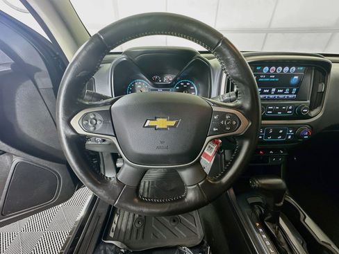 Used 2018 Chevrolet Colorado Z71 RWD image 15