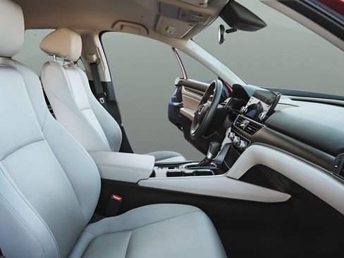 Used 2021 Honda Accord LX image 17