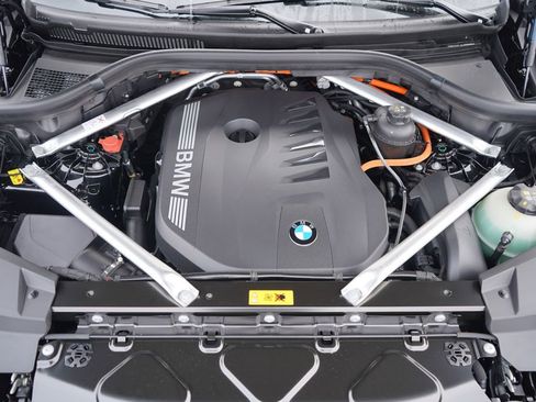 New 2026 BMW X5 xDrive50e w/ M Sport Package image 22