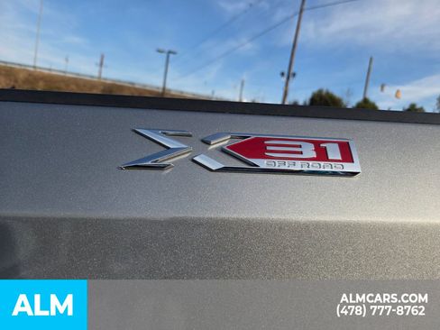 Used 2023 GMC Sierra 1500 SLT w/ SLT Premium Package image 9