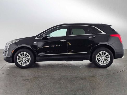 Used 2019 Cadillac XT5 FWD image 2