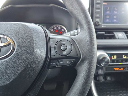 Certified 2021 Toyota RAV4 XLE w/ Convenience Package FWD image 30