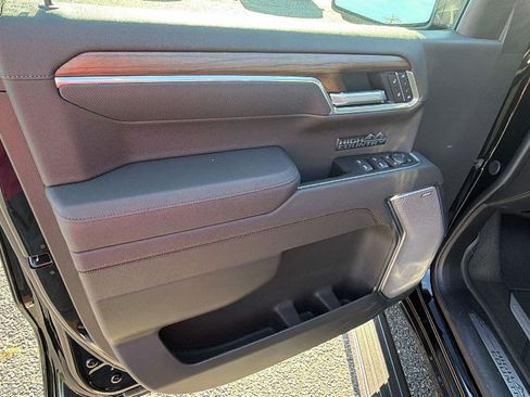New 2026 Chevrolet Silverado 1500 High Country AWD/4WD image 11