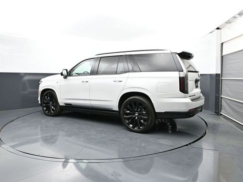 Used 2025 Cadillac Escalade Sport Platinum w/ LPO, ONYX Package AWD/4WD image 10