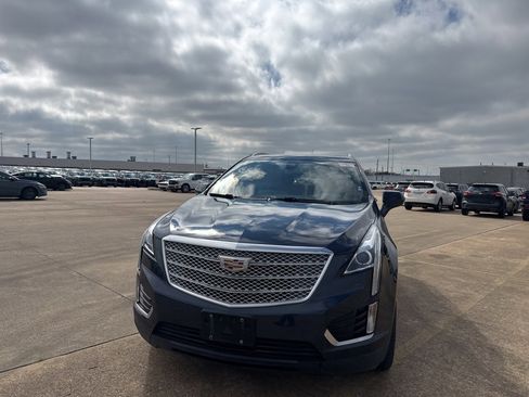 Used 2019 Cadillac XT5 Luxury w/ LPO, Radiant Package image 5