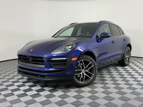 Certified 2026 Porsche Macan AWD/4WD image 1