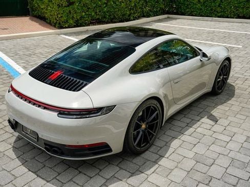 Used 2021 Porsche 911 Carrera 4 image 27