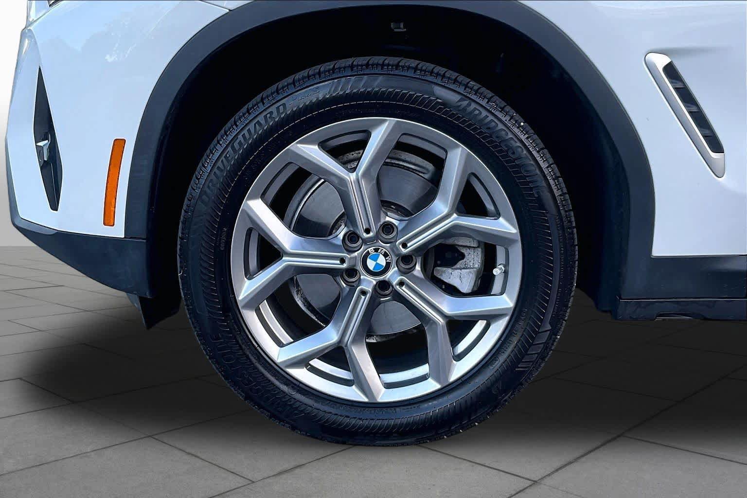 Used 2024 BMW X3 xDrive30i w/ Premium Package w/ZPA AWD/4WD image 10