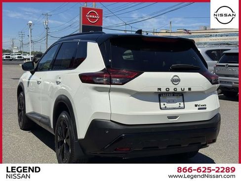 Used 2023 Nissan Rogue SV w/ SV Premium B Package AWD/4WD image 7